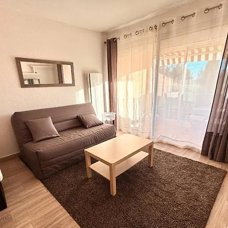 Moderne, Clim, Parking, Vue - 3 Pers. *